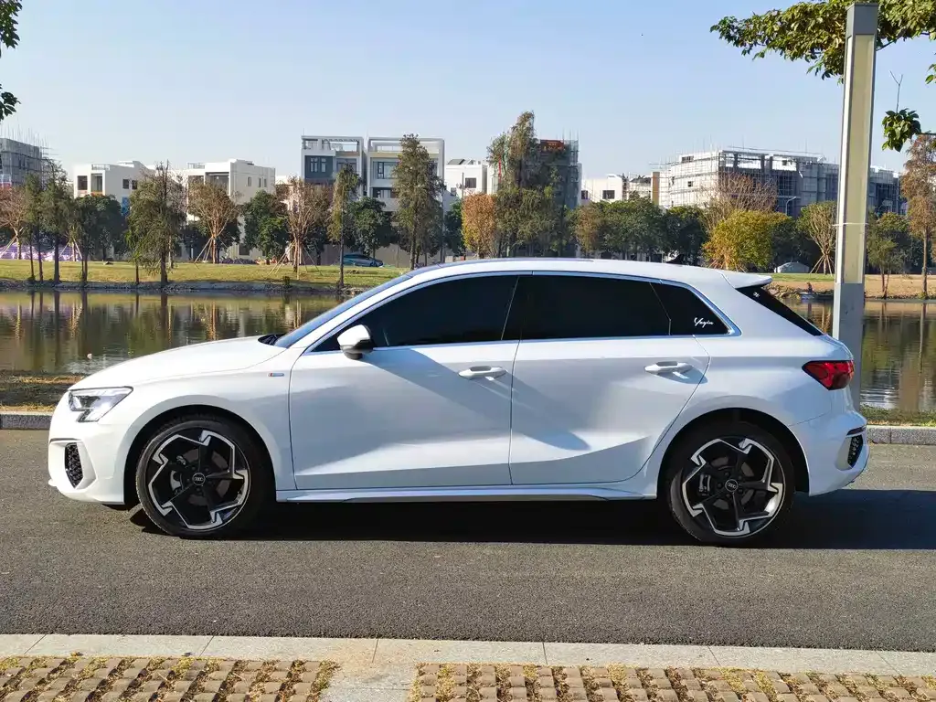 Audi A3 2024 из CN, фото 4