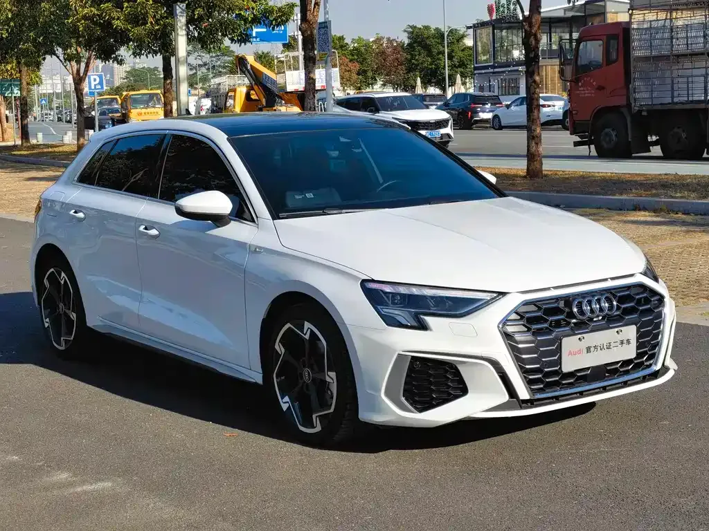 Audi A3 2024 из CN, фото 10