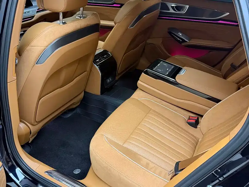 Hongqi H9 2025 из CN, фото 8