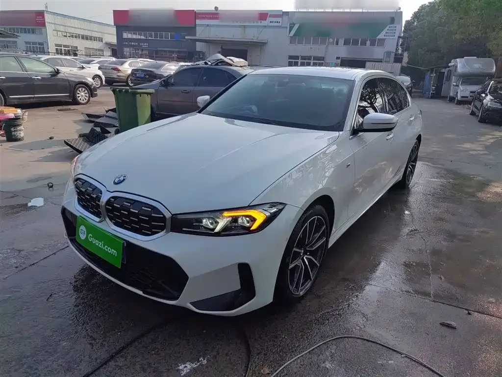 BMW 3 Series 2023 из CN, фото 7