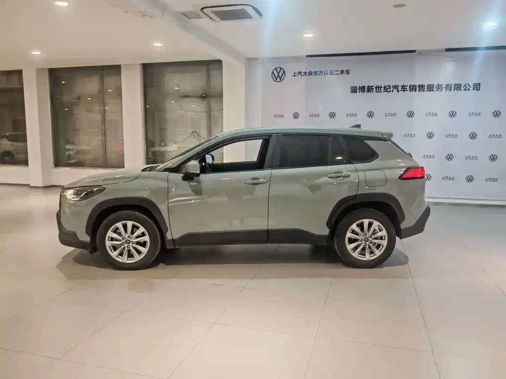 Toyota Corolla Cross 2023 из CN, фото 2