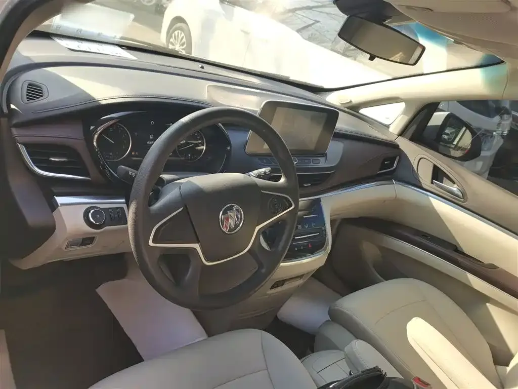 Buick GL8 2023 из CN, фото 4