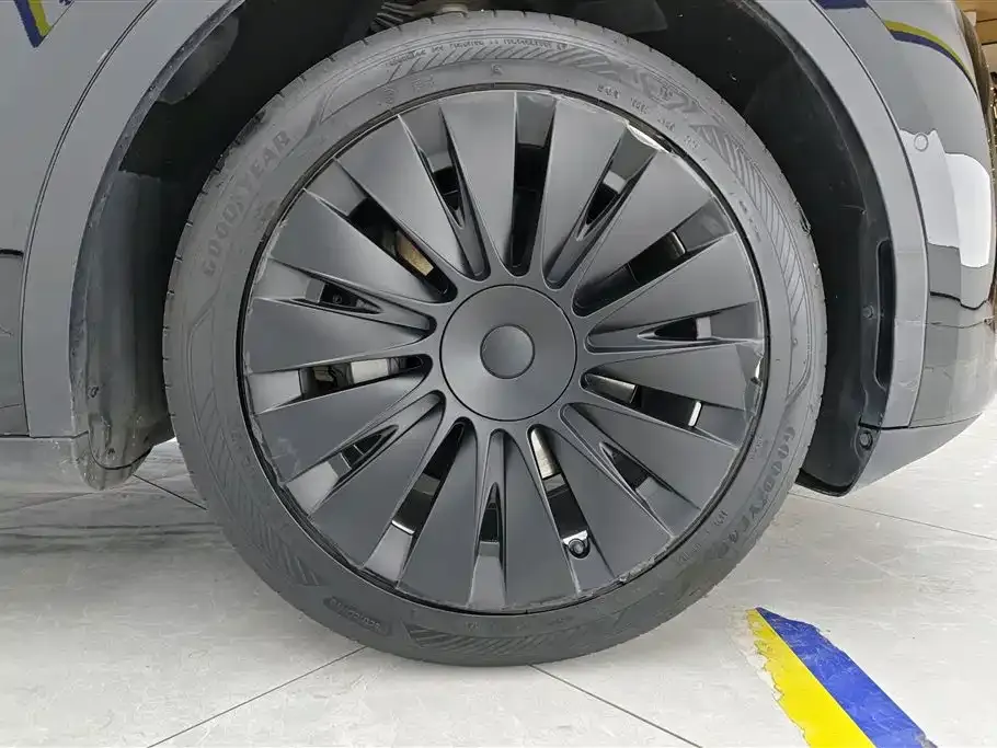 Tesla Model Y 2023 из CN, фото 10