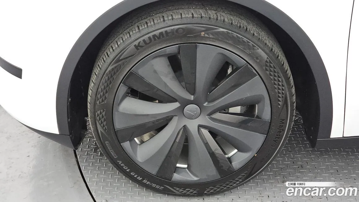 Tesla Model Y 2024 из KR, фото 10