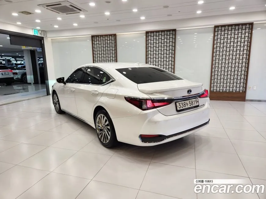 Lexus ES 2026 из KR, фото 2