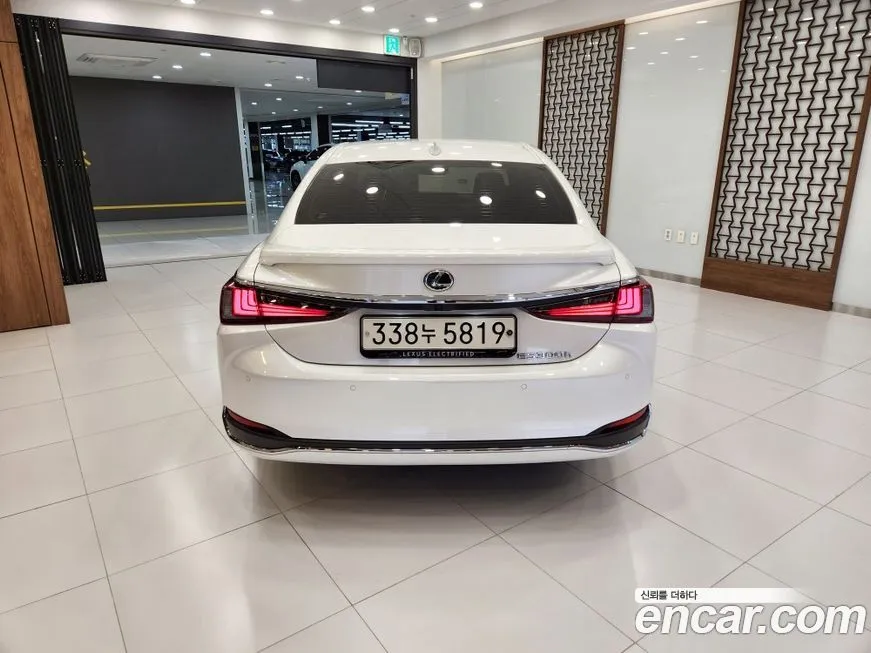 Lexus ES 2026 из KR, фото 4