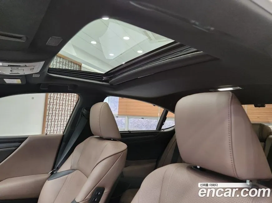 Lexus ES 2026 из KR, фото 8