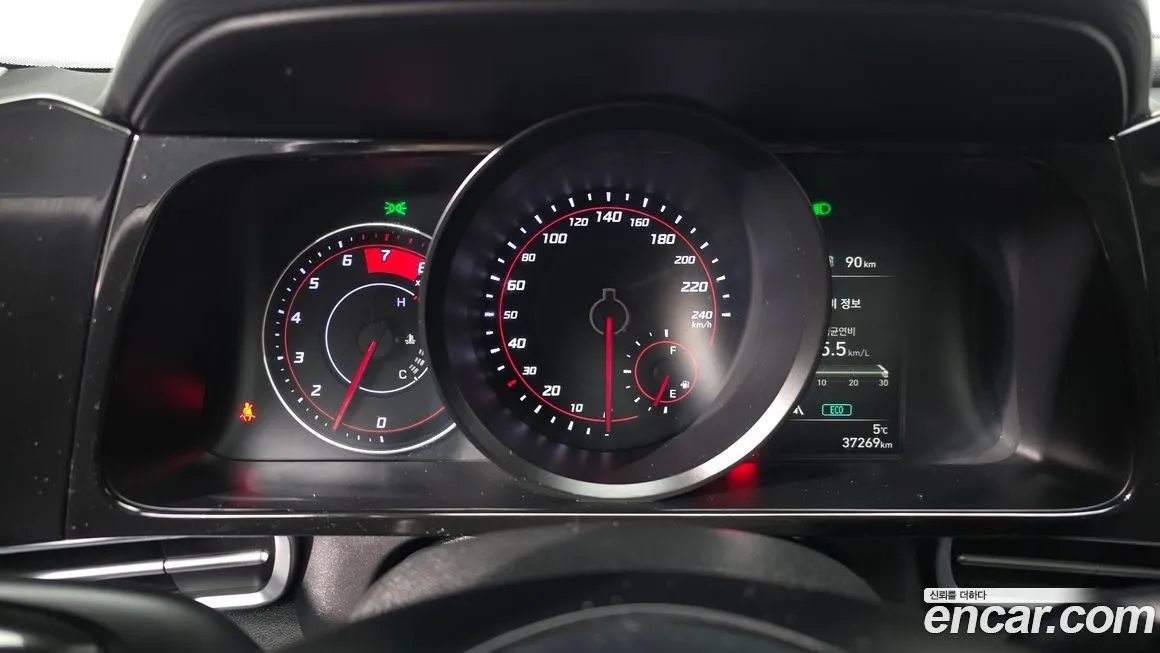 Hyundai AVANTE 2023 из KR, фото 4