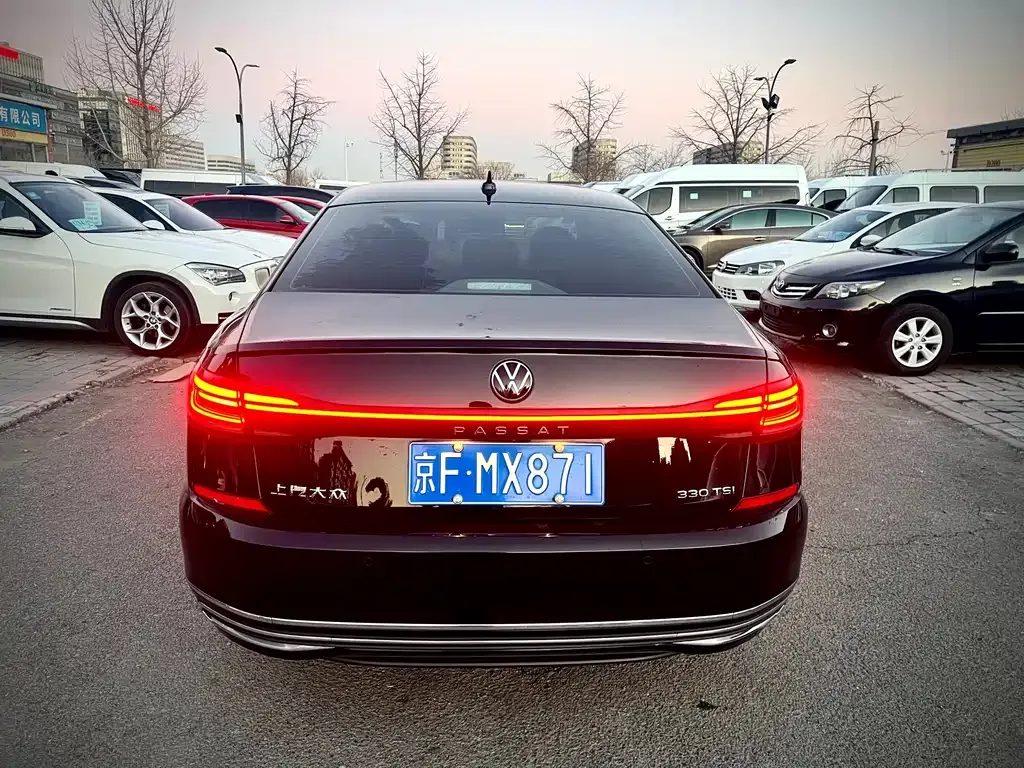 Volkswagen Passat 2022 из CN, фото 10