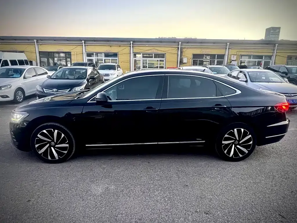 Volkswagen Passat 2022 из CN, фото 4
