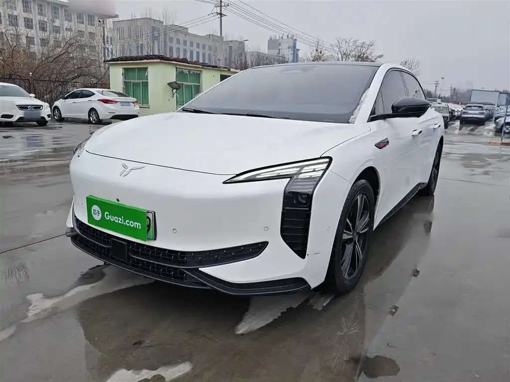 Hongqi EH7 2024 из CN, фото 1