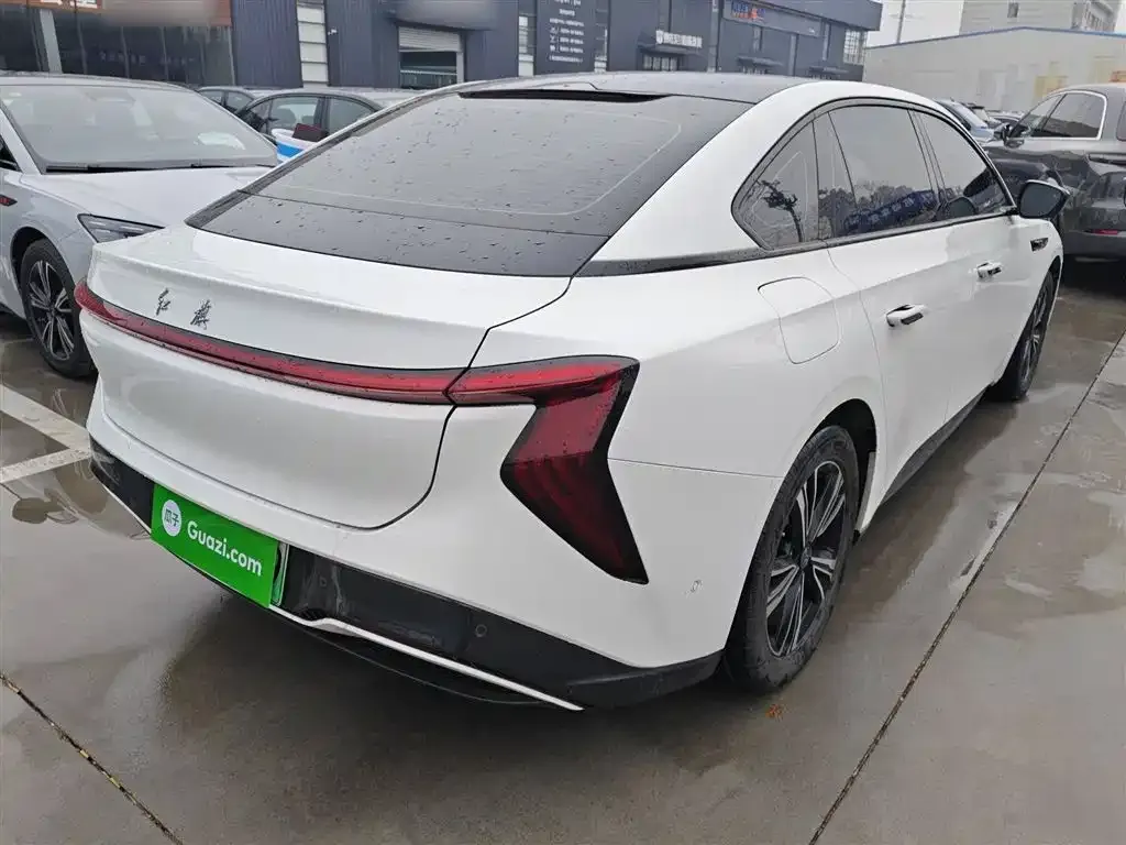 Hongqi EH7 2024 из CN, фото 3