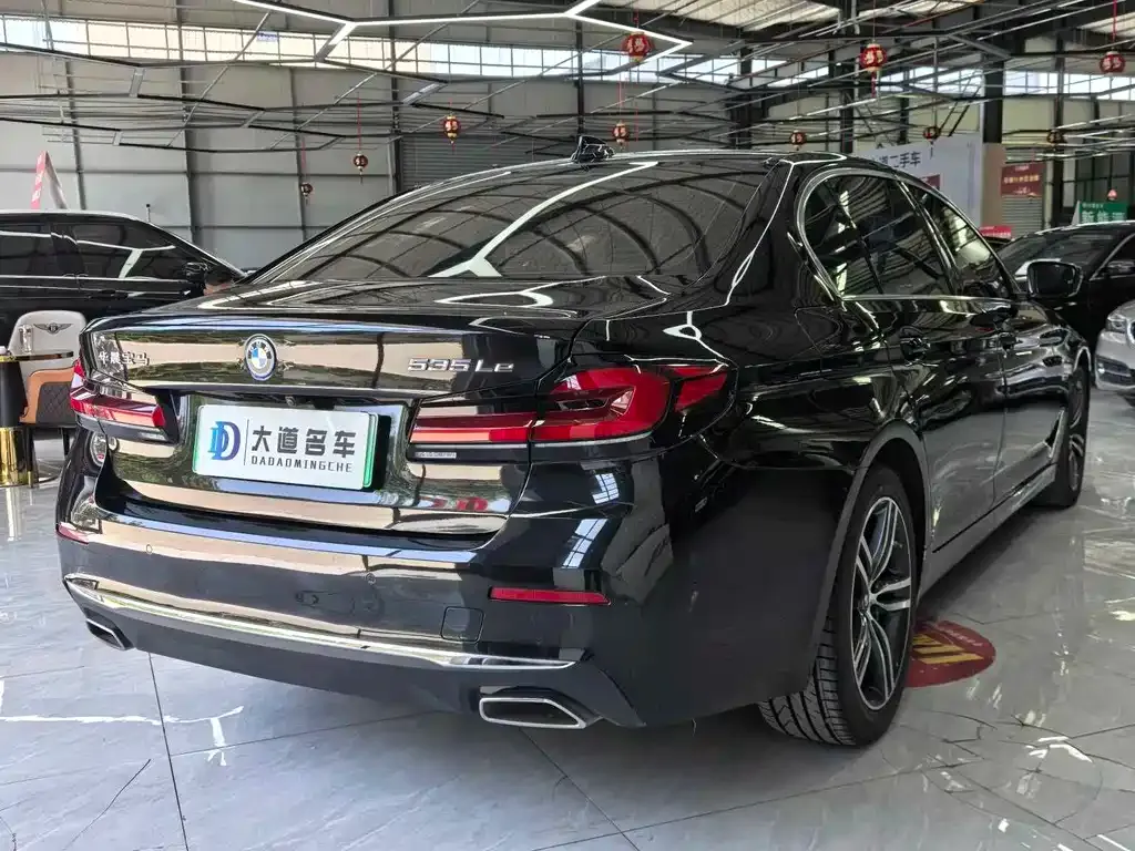 BMW 5 Series New Energy — фото 4