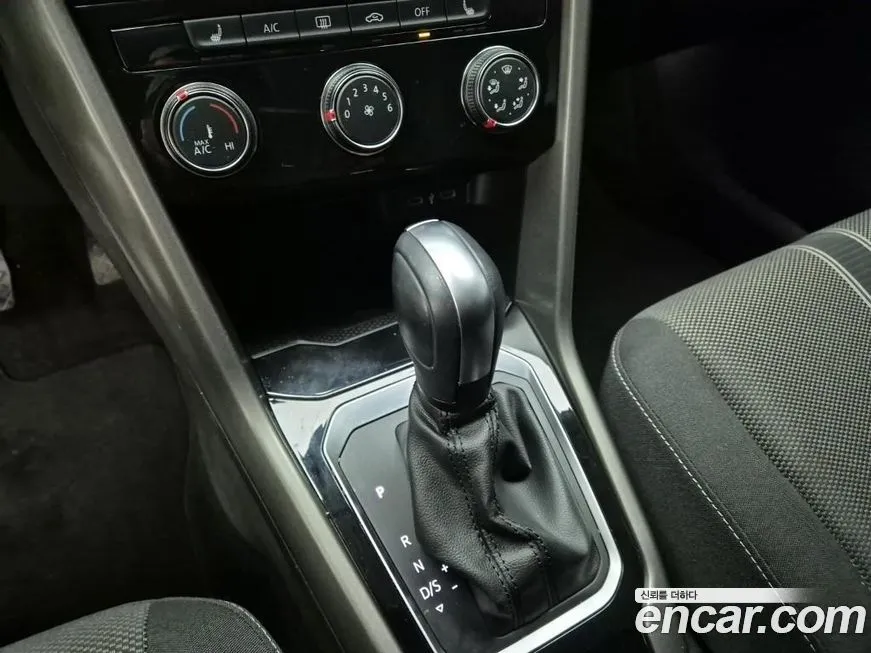 Volkswagen T-Roc 2021 из KR, фото 4
