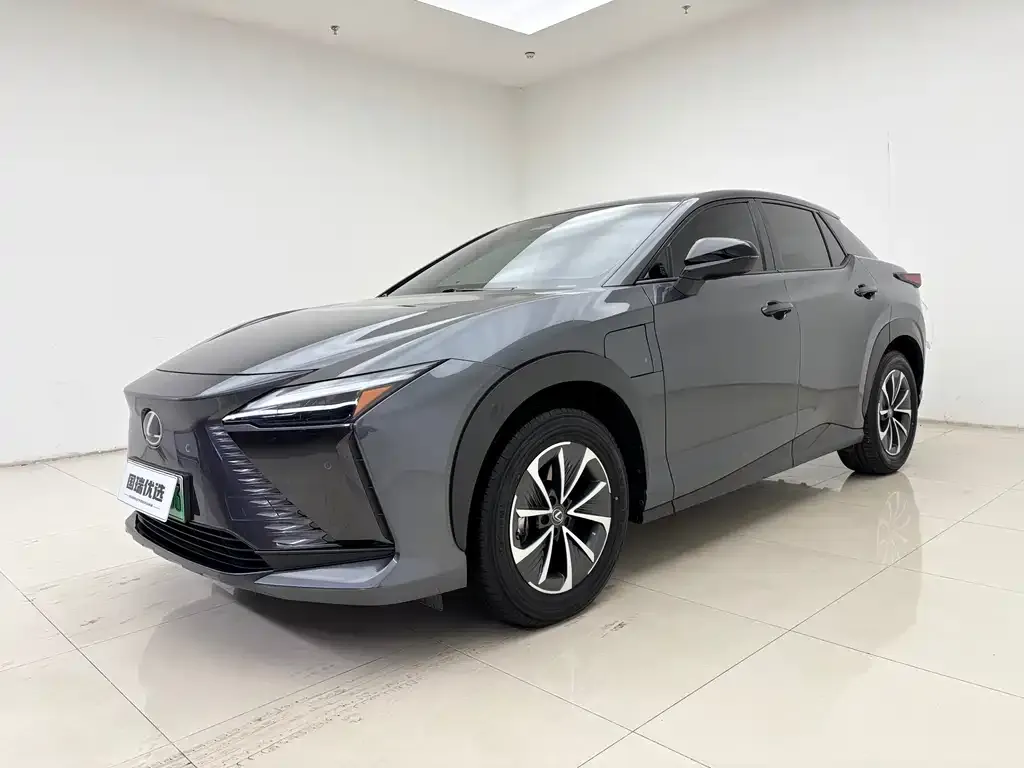 Lexus RZ