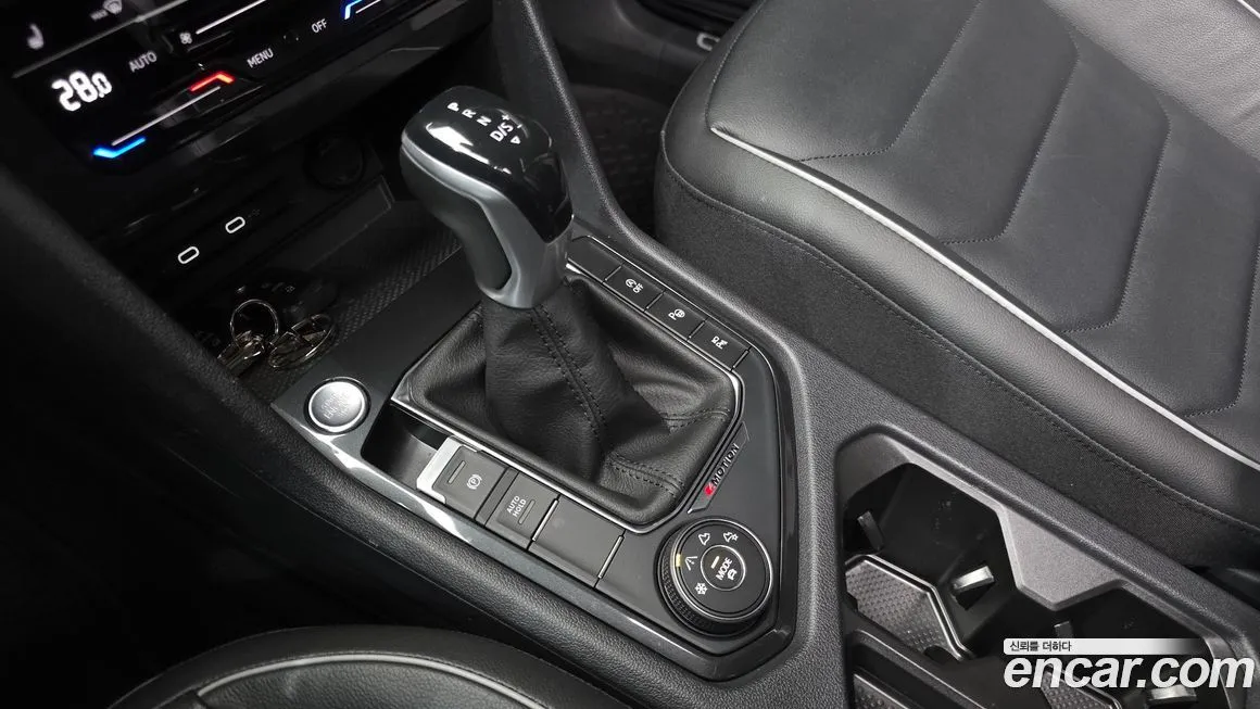 Volkswagen Tiguan 2023 из KR, фото 9