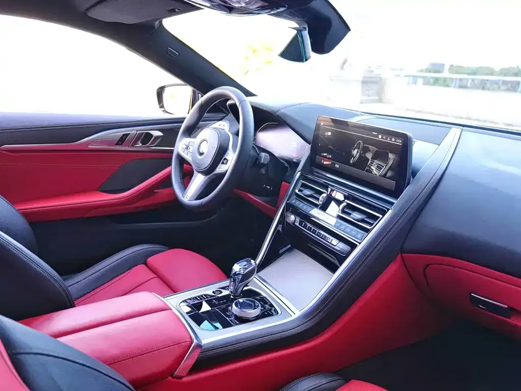 BMW 8 Series 2024 из CN, фото 2