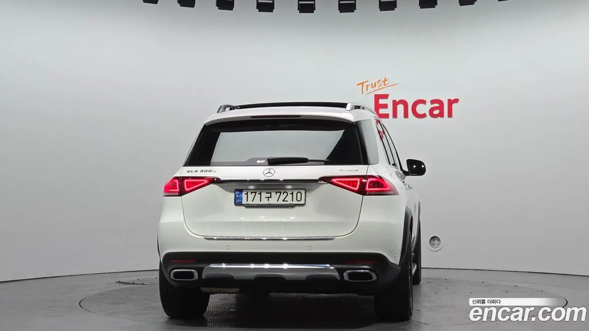 Mercedes-Benz GLE-Class — фото 4