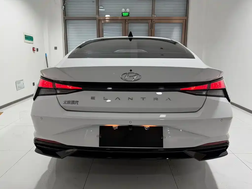 Hyundai Elantra 2022 из CN, фото 3