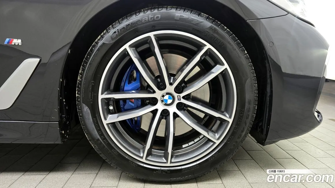 BMW 5-Series 2023 из KR, фото 2