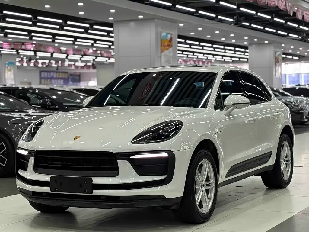 Porsche Macan — фото 1