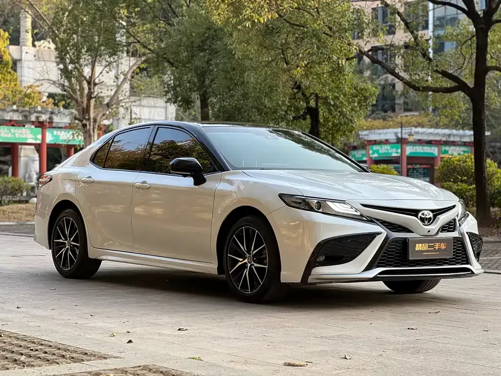 Toyota Camry 2022 из CN, фото 8