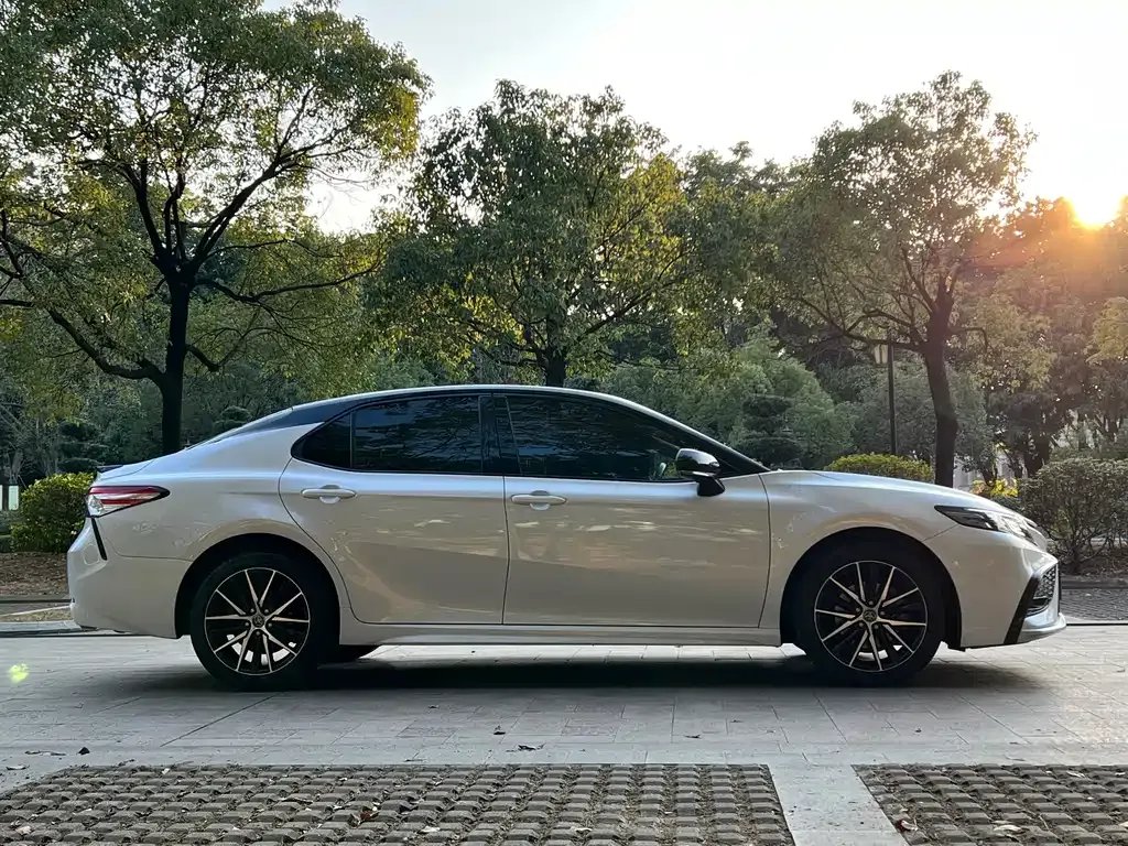 Toyota Camry 2022 из CN, фото 9