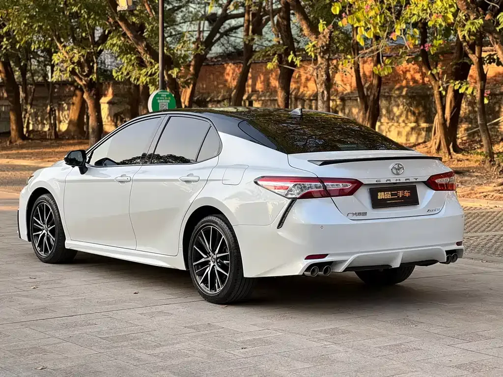 Toyota Camry 2022 из CN, фото 5