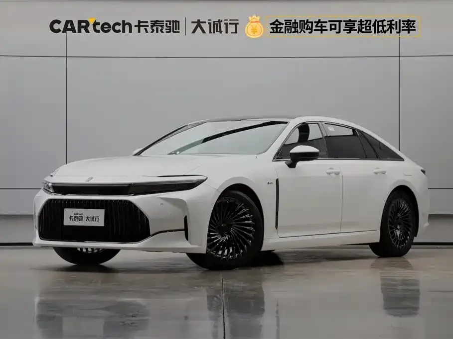 Toyota Crown (Import) 2025 из CN, фото 1