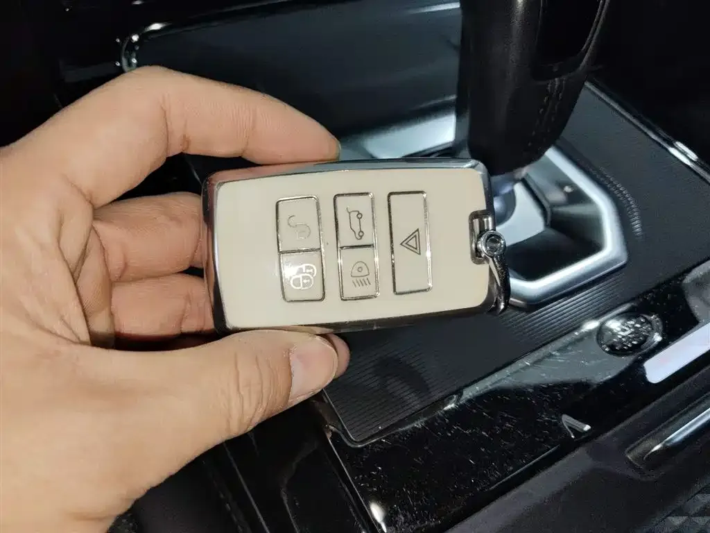 Land Rover Evoque 2021 из CN, фото 8