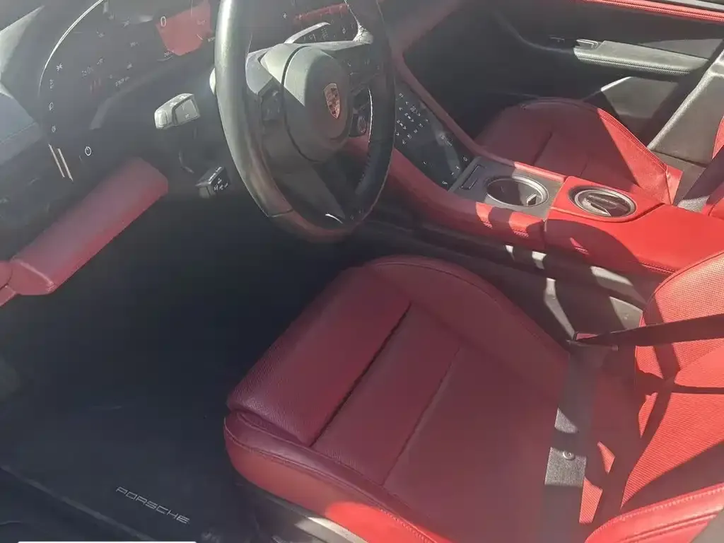Porsche Taycan 2021 из CN, фото 3