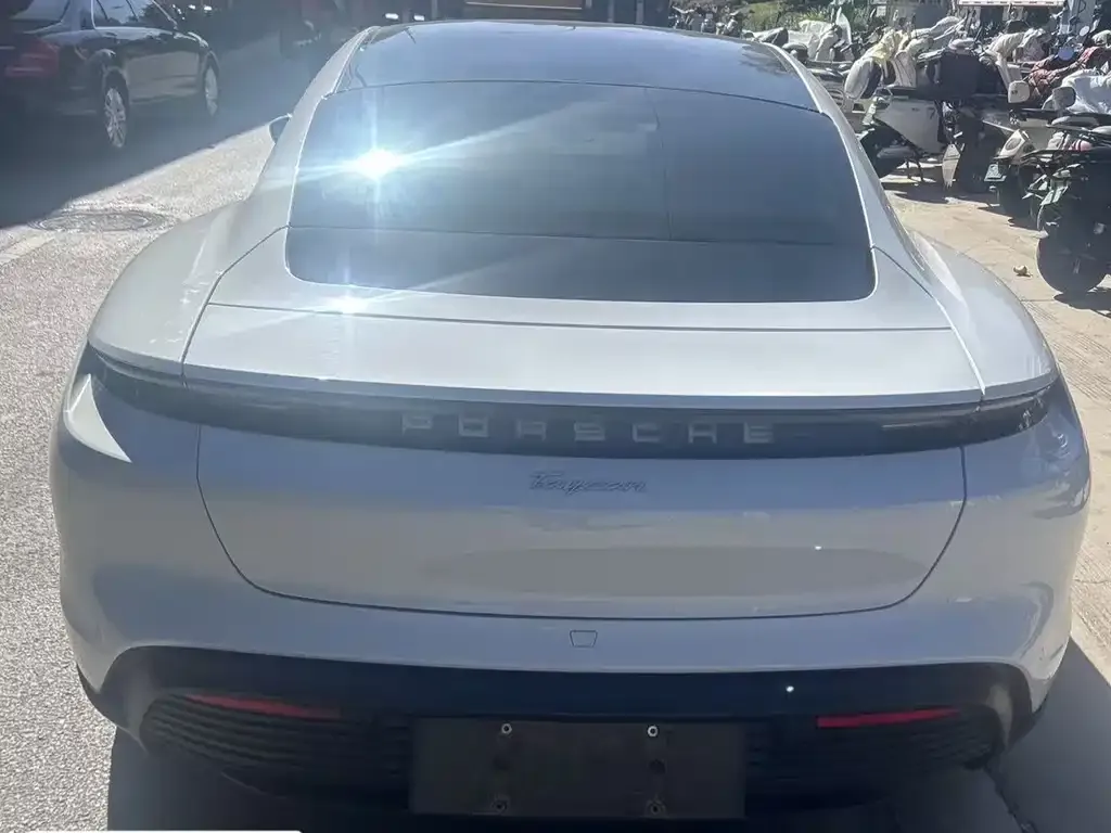 Porsche Taycan 2021 из CN, фото 9