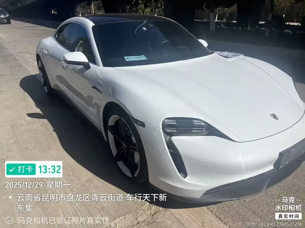 Porsche Taycan 2021 из CN, фото 7