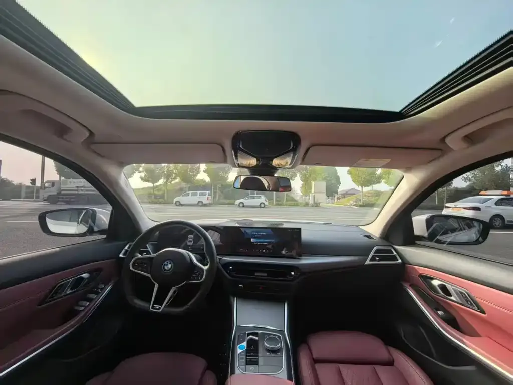 BMW i3 2024 из CN, фото 4