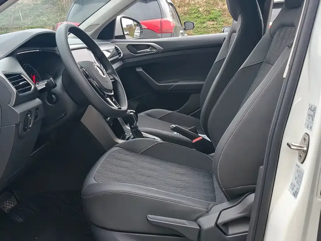 Volkswagen T-Cross 2021 из CN, фото 5