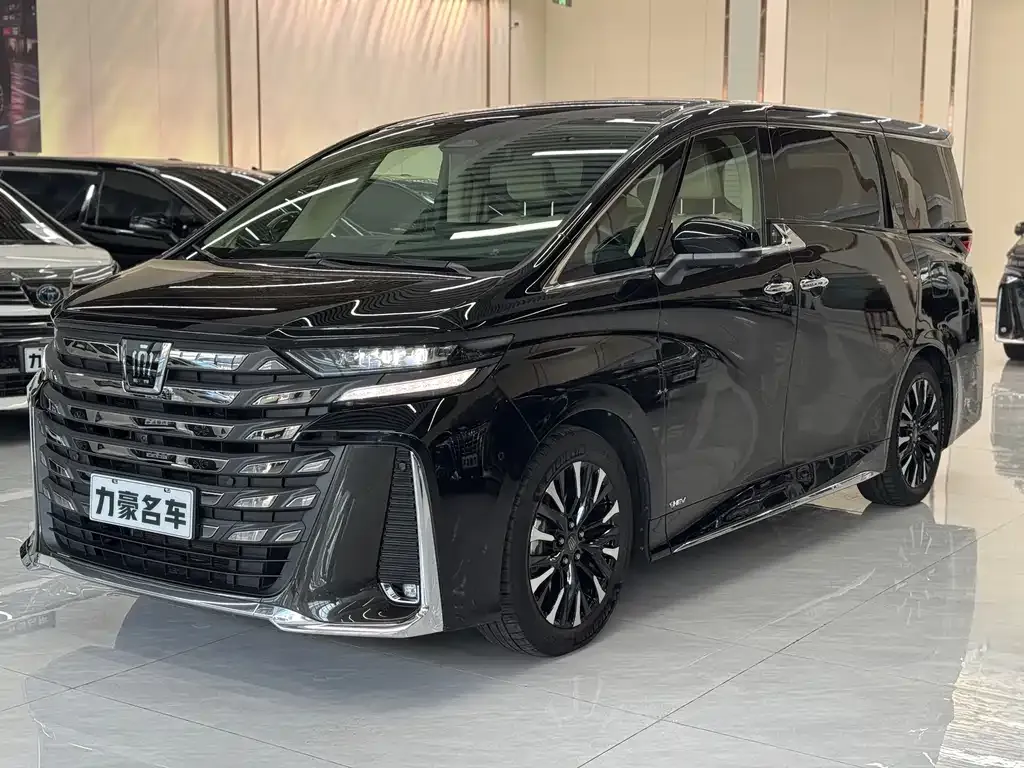 Toyota Vellfire 2024 из CN, фото 1