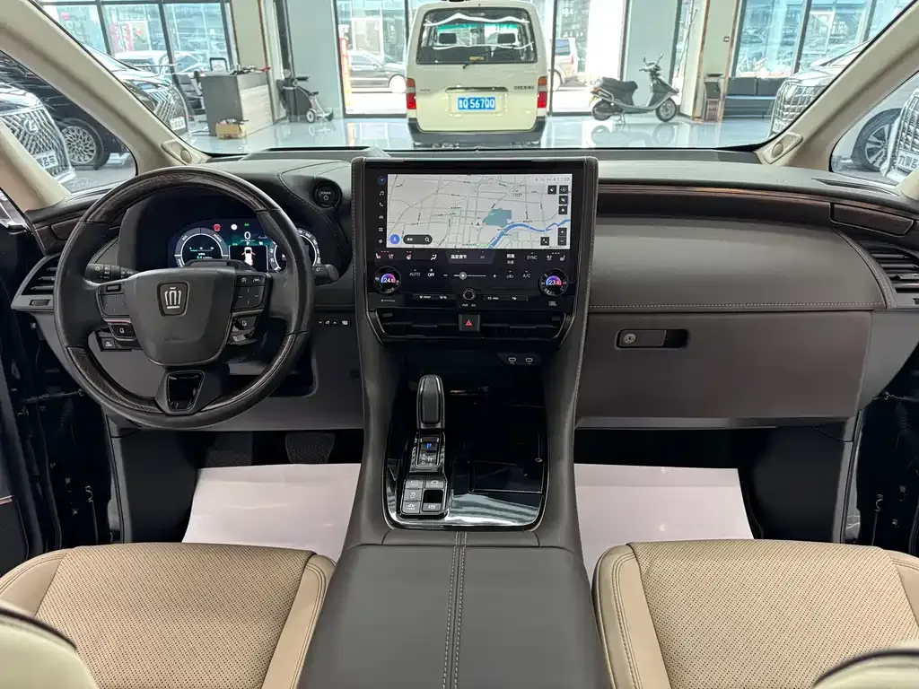 Toyota Vellfire 2024 из CN, фото 9