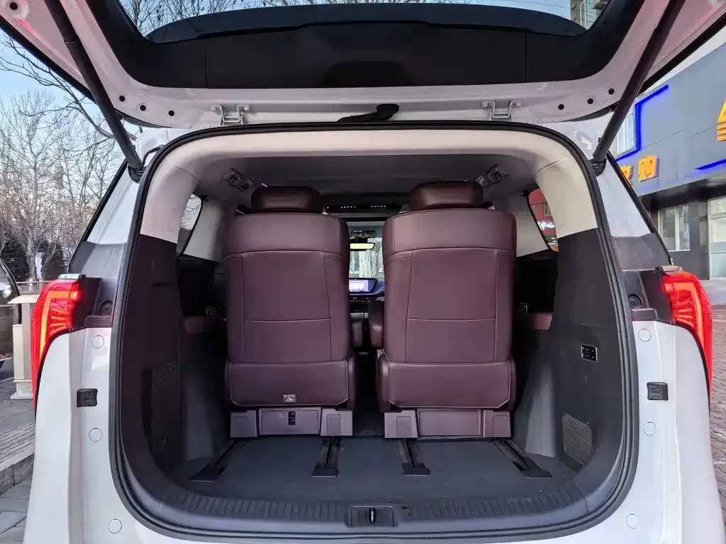 Buick Century 2025 из CN, фото 9
