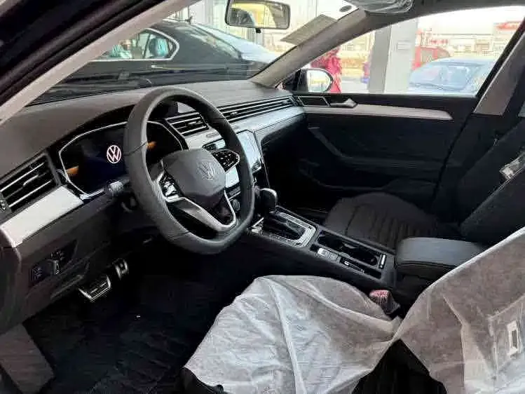 Volkswagen Magotan 2025 из CN, фото 6