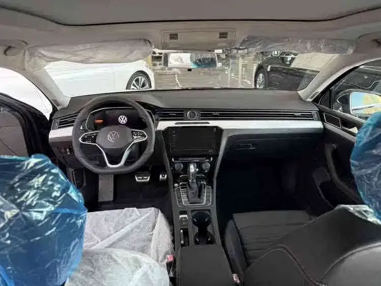 Volkswagen Magotan 2025 из CN, фото 4