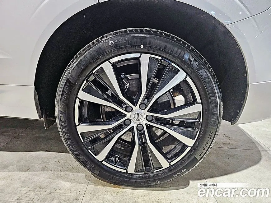 Volvo XC60 2024 из KR, фото 3