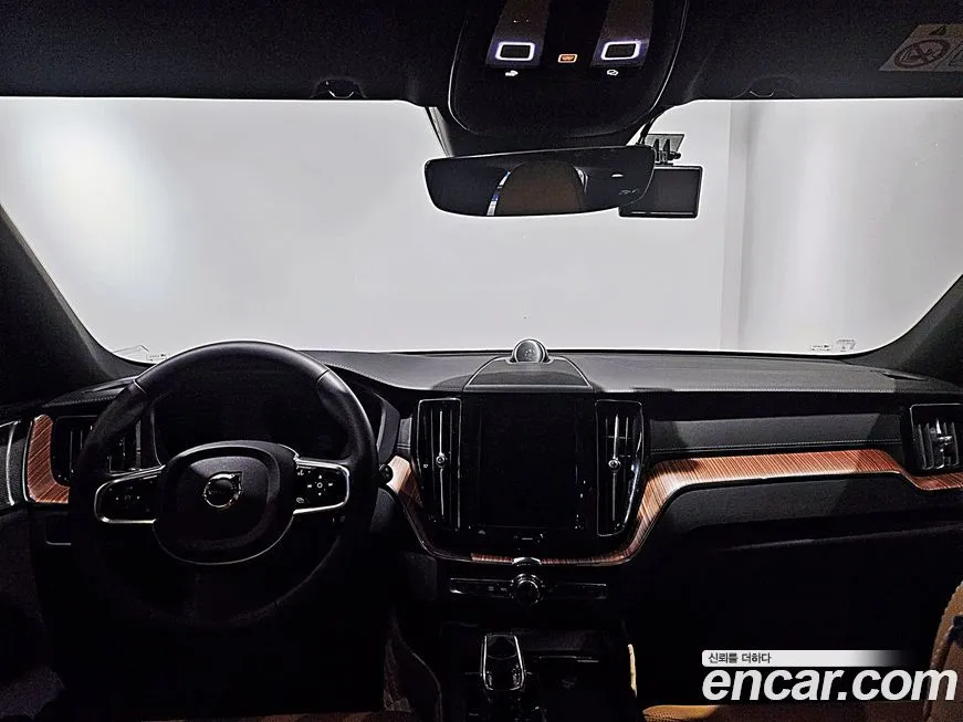 Volvo XC60 2024 из KR, фото 9