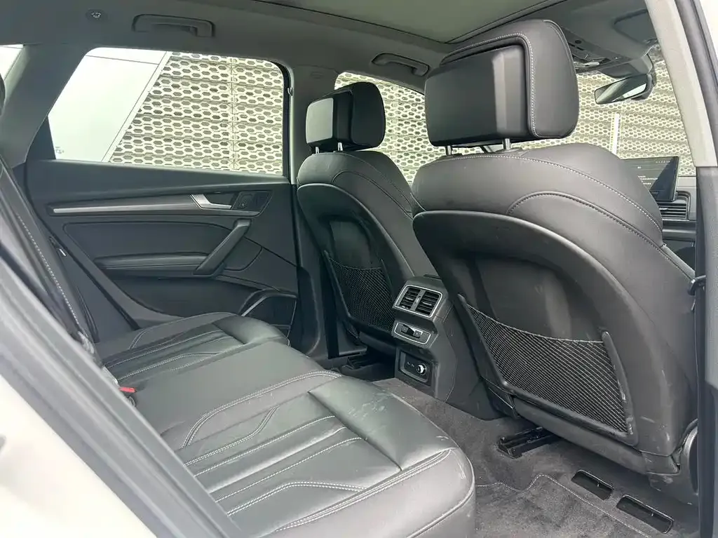 Audi Q5L 2023 из CN, фото 7