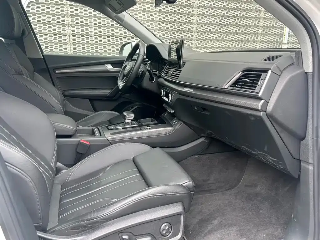 Audi Q5L 2023 из CN, фото 6