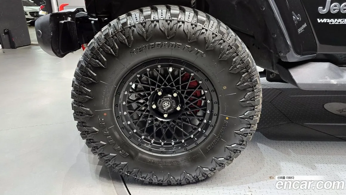 Jeep Wrangler 2022 из KR, фото 5
