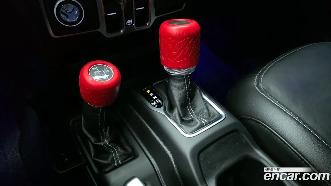 Jeep Wrangler 2022 из KR, фото 9