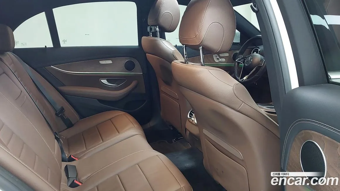 Mercedes-Benz E-Class 2021 из KR, фото 10