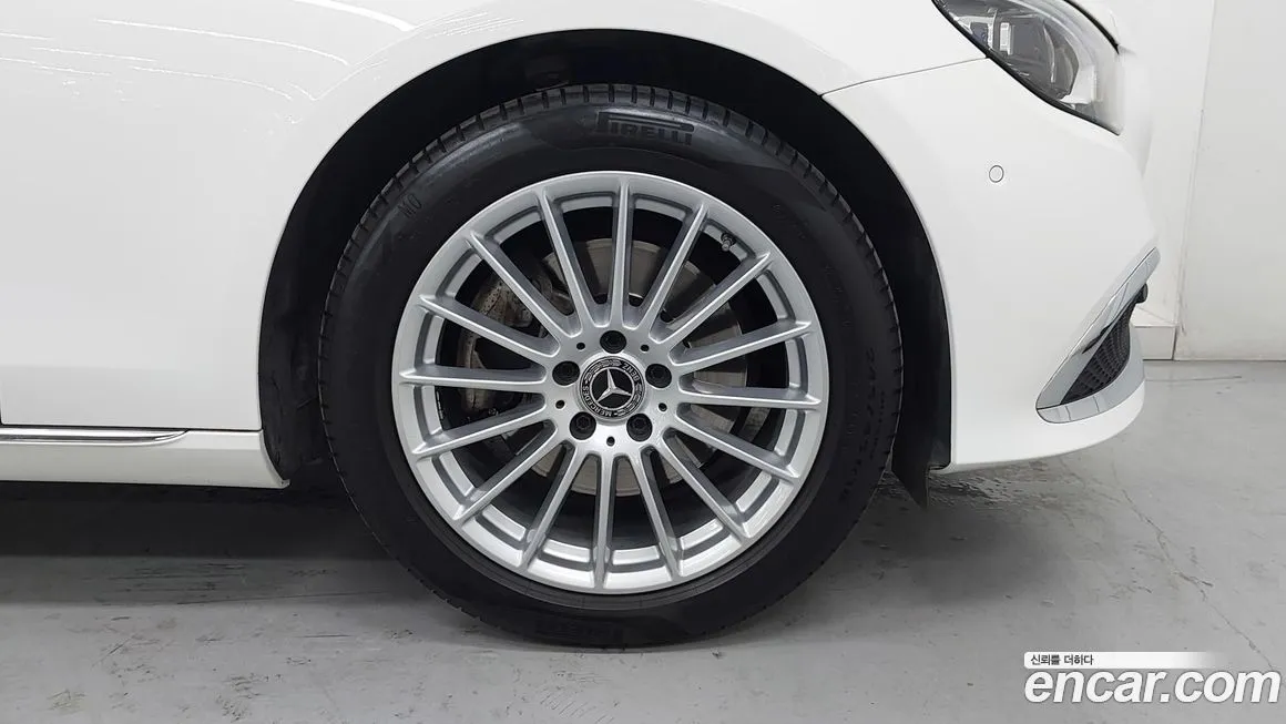 Mercedes-Benz E-Class 2021 из KR, фото 9