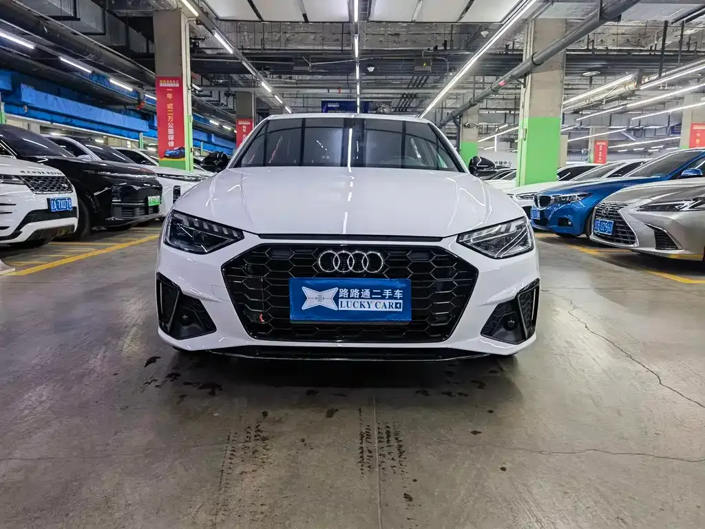 Audi A4L 2024 из CN, фото 4