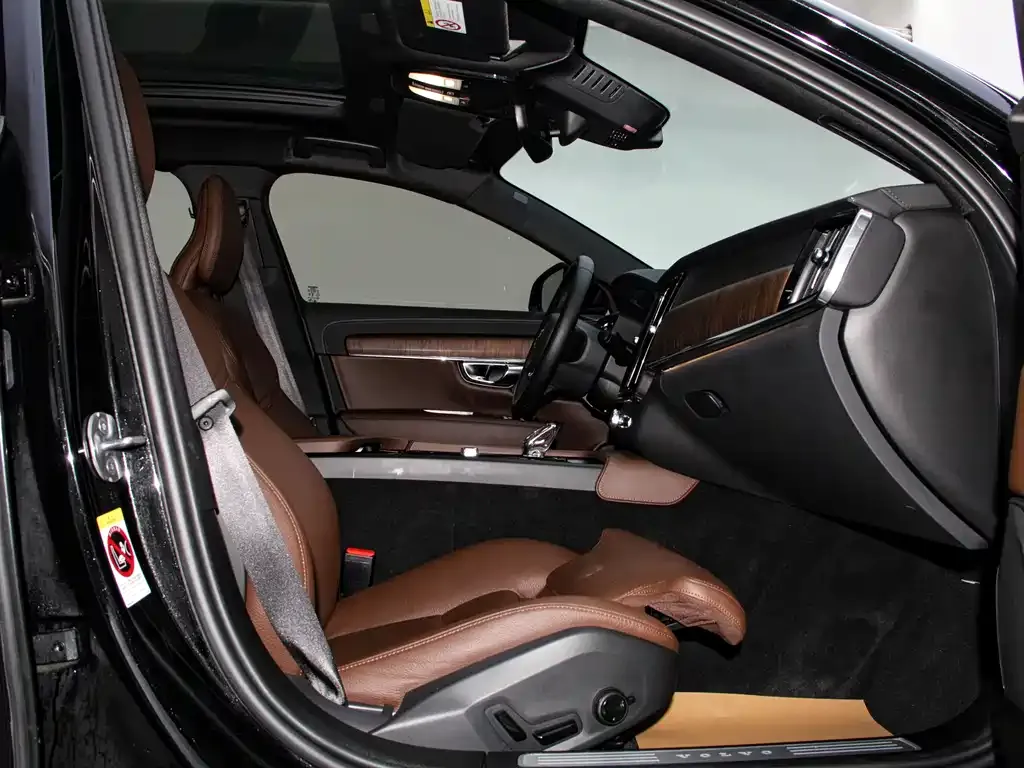 Volvo S90 2024 из CN, фото 8